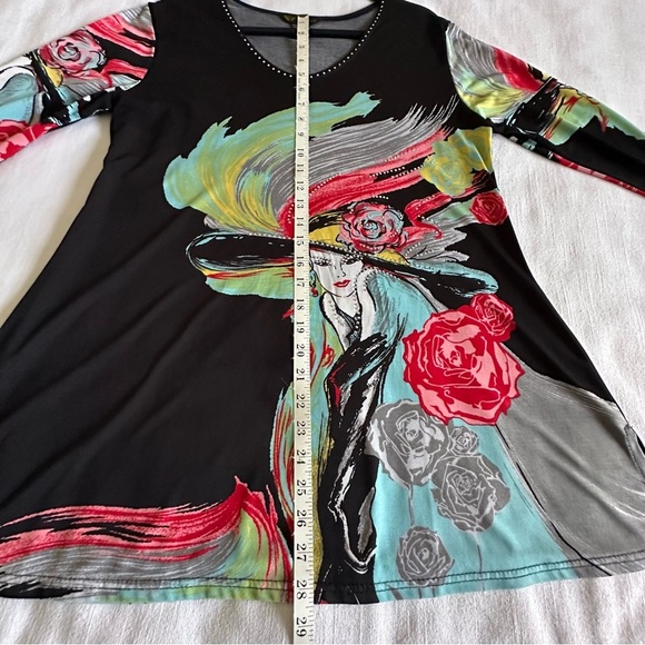 Valentina Tunic Top Womens Medium Black Art Graphic Roses Rhinestone 3/4 Sleeve - Picture 6 of 12